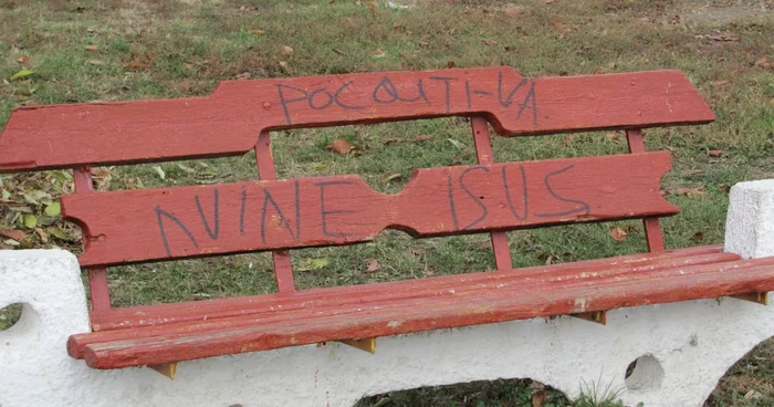 Oraşul e plin de astfel de mesaje