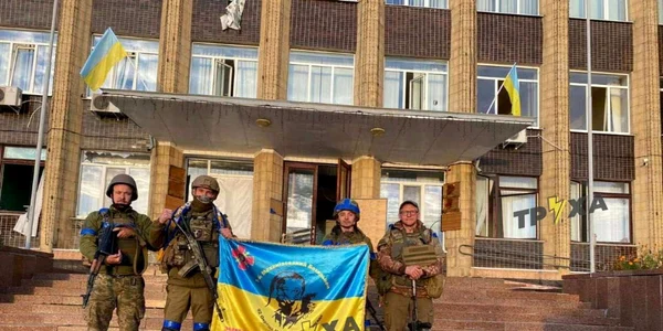 Soldați ucraineni in Kupiansk FOTO Twitter @lesiavasylenko jpg