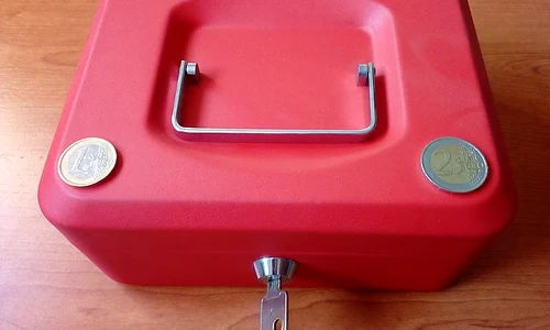 Small red safe (cash money box) jpg
