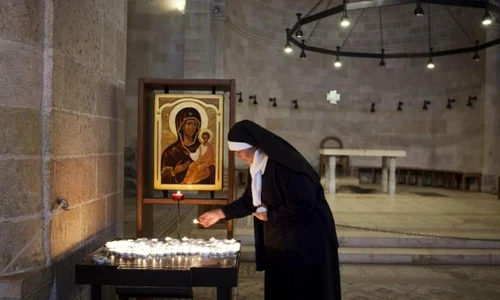 O biserică din secolul al IV lea, redeschisă la aproape doi ani după ce a fost incendiată / FOTO jpeg