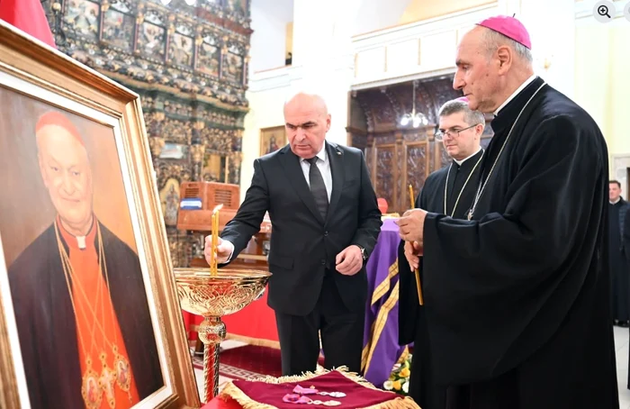 Premierul Ilie Bolojan, omagiu pentru Cardinalul Lucian Mureșan. FOTO: Facebook 