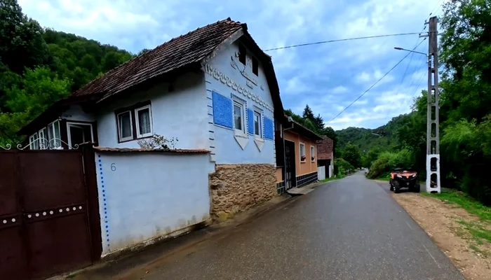 Locuinţă renovată printr-un proiect al unei asociaţii locale. Foto: adevarul.ro