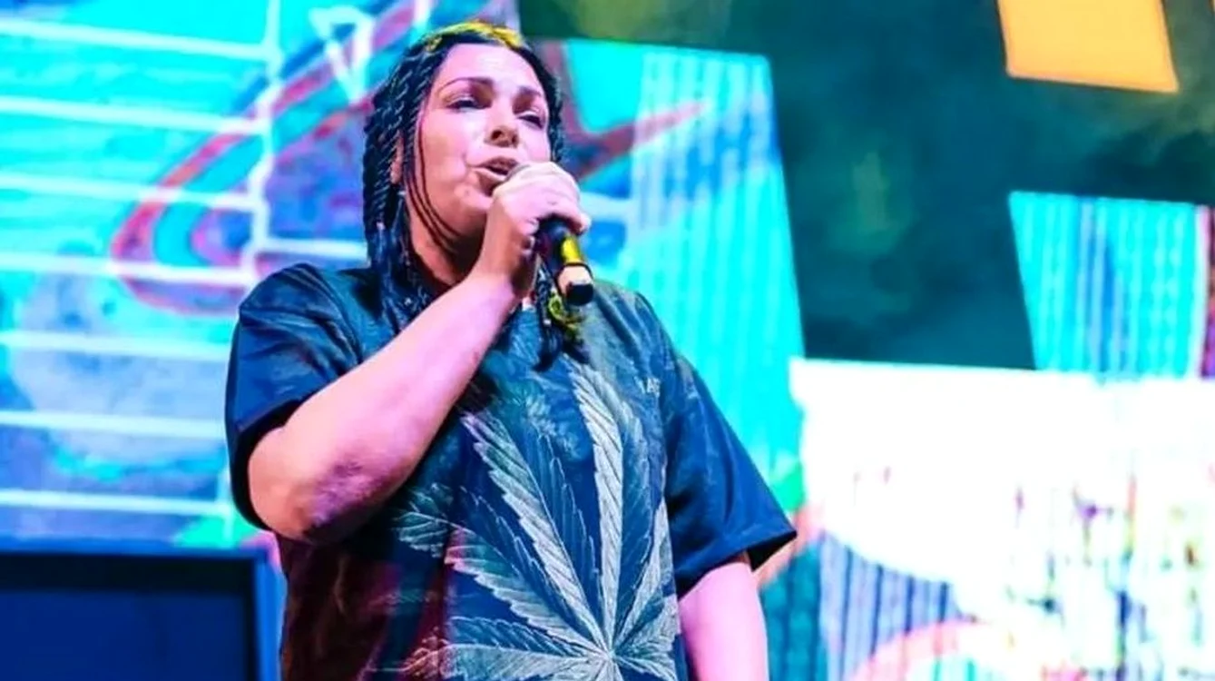 Dana Marijuana, într-unul dintre rarele concerte din ultimul timp (FOTO: Instagram/ Daniela Coteanu)