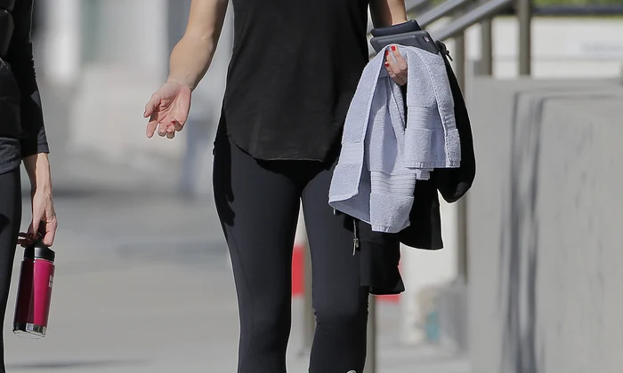 Jennifer Garner Gets Her Workout In jpeg
