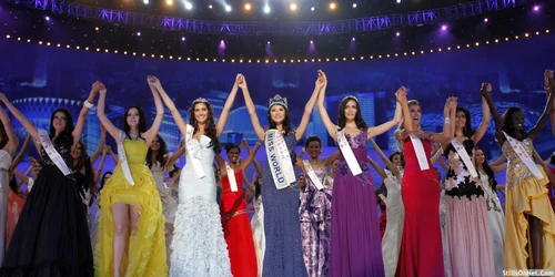 Miss World 2013 România va fi aleasă dintre 16 finaliste facebook