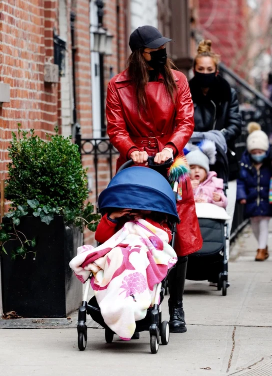 2 irina shayk si fiica sa 7 jpg jpeg