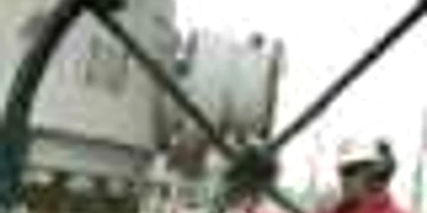 Barilul de petrol va depăşi 100 de dolari în 2011