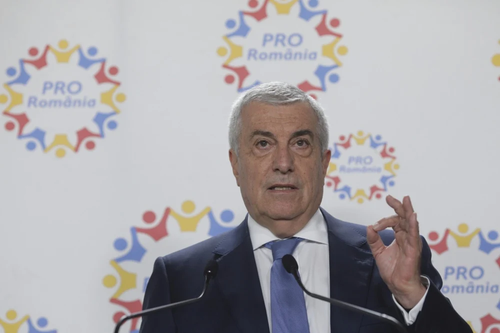 Tăriceanu crede că PNL şi-a pierdut identitatea: „Dacă pe frontispiciu ar scrie Partidul Național Socialist, ar fi perfect”