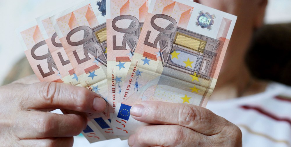 De ce nu reușește România să atragă bani europeni. Analist financiar: „Timpul trece, leafa merge. Ăsta e sloganul lor”