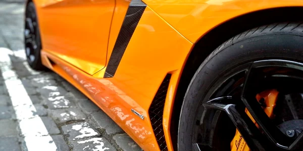 Lamborghini parcare FOTO pixabay