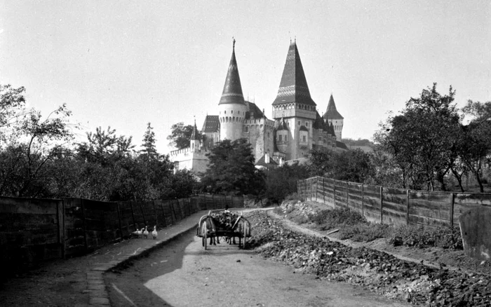 castelul corvinilor muzeul de etnografie budapesta