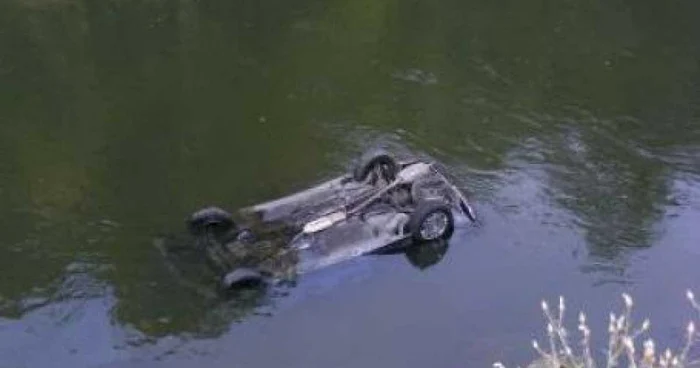 Ambii şoferi au scăpat cu viaţă