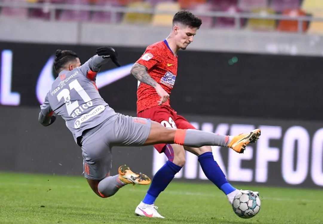 
    Dennis Man a marcat în poarta echipei care l-a lansat în fotbalFOTO: Sportpictures.eu  