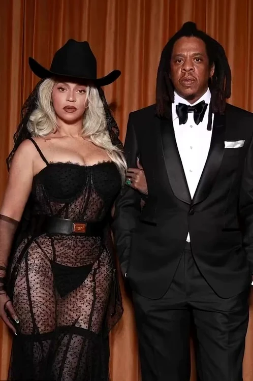 Beyoncé și Jay-Z, îmbrăcați în ținute negre de Ziua Îndrăgostiților 2024