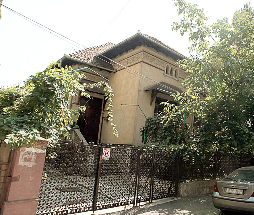 Ionuţ Dolănescu stă în vila de peste 600.000 de euro