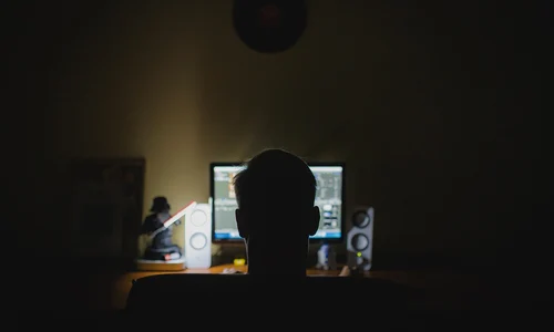 work 933061 1280 jpg