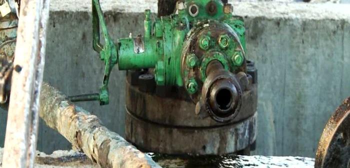 Poliţiştii dâmboviţeni au acţionat pe linia prevenirii şi combaterii sustragerilor de produse petroliere din rafinării