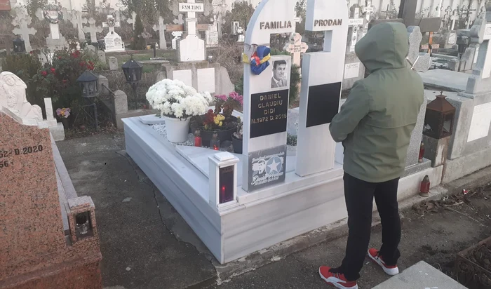 Mormântul lui Daniel Prodan FOTO Adevărul