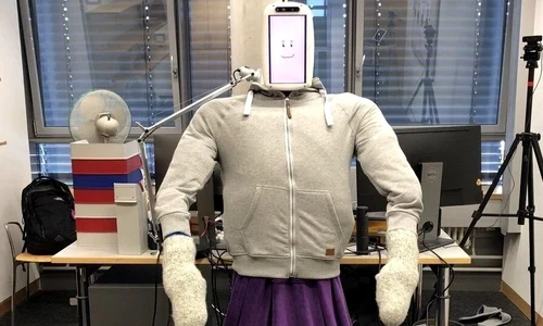 robotel 1 (insta) jpg