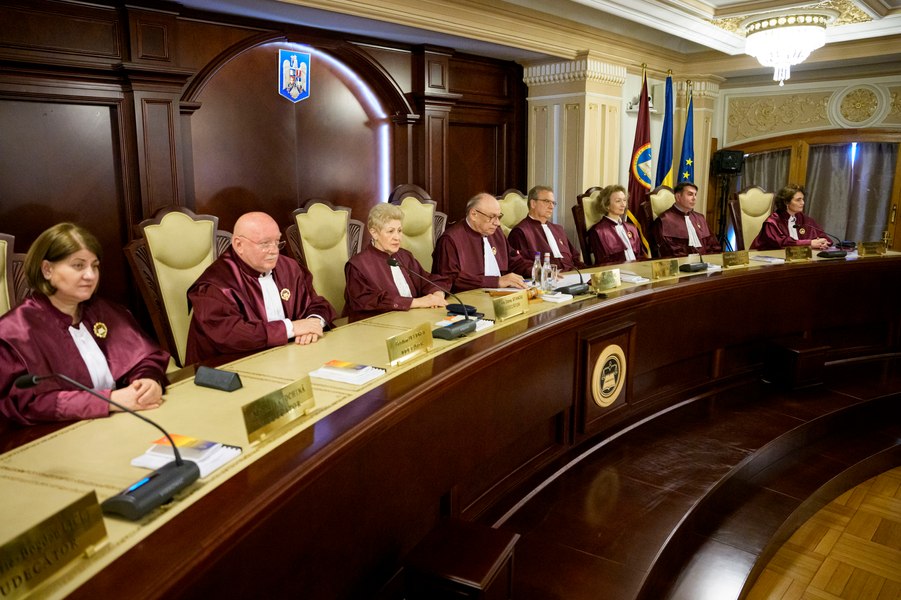 Motivarea CCR privind publicarea declarațiilor de avere. Judecătorii le consideră „intruzive în privința vieții private”