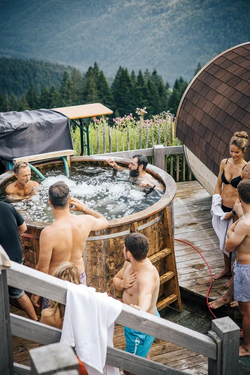 Tot mai mulți aleg terapia în apele înghețate Foto: Pixabay.com