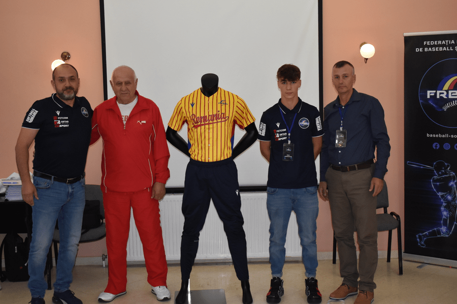 Tricoul naționalei României de baseball, ediție limitată: De ce există doar 100 de piese de colecție FOTO