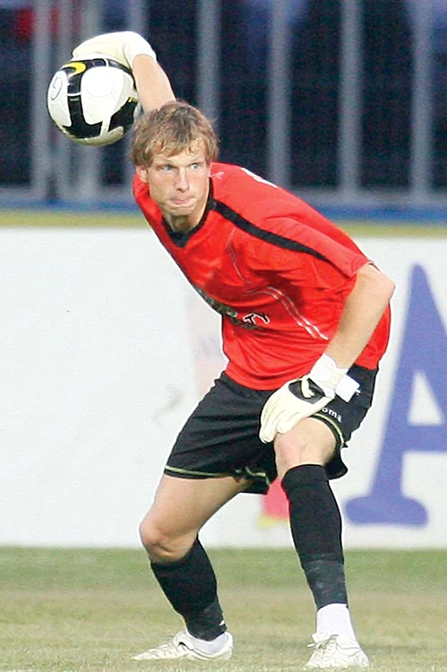 
    Costel Gâlcă  joacă o adevărată  finală disearăFOTO: Corbis   