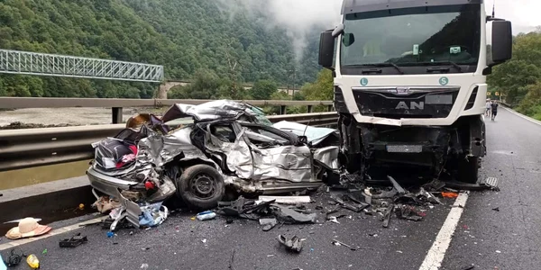 Accident mortal pe Valea Oltului o familie cu un bebeluș de un an din Alba au murit Foto 1 jpeg
