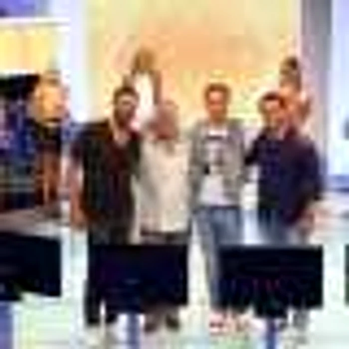 dan negru foto antena 1