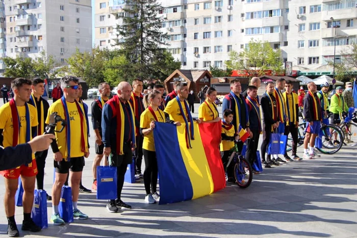 Militarii au fost premiaţi în Piaţa Unirii