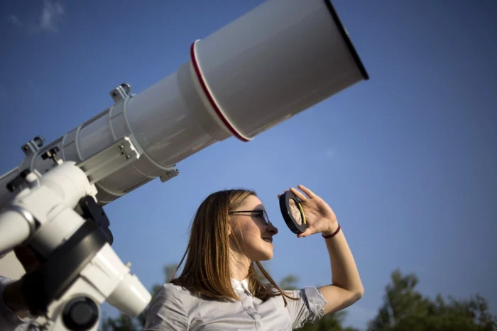 Prima zi a primăverii 2015 coincide cu eclipsa parţială de Soare FOTO AP