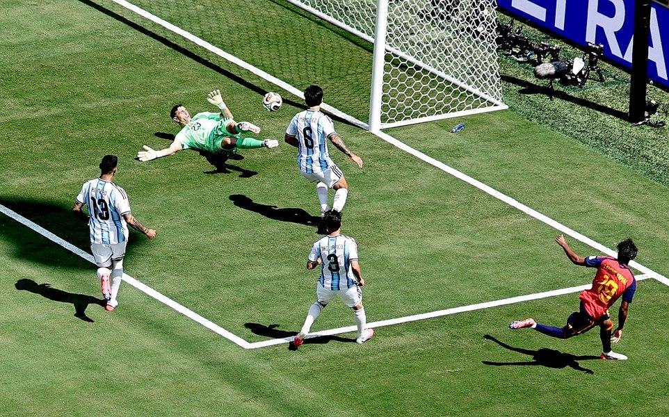 LIVE TEXT CM 2026 Spania - Argentina 1-0 / Ibericii marchează în a doua repriză de prelungiri. Sud-americanii joacă în 10 oameni