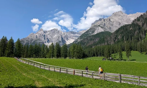 Muntii Dolomiti Foto Sam Tseng Facebook jpg