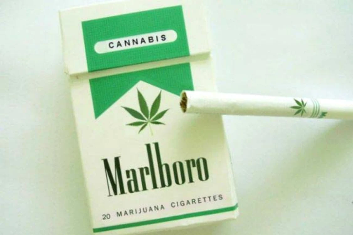 
    Aşa arată primul pachet de marijuana din lume  