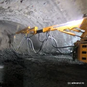 Autostrada cu tuneluri din vestul României  Tunelurile de la Holdea  Foto Daniel Guță  ADEVĂRUL (43) jpg