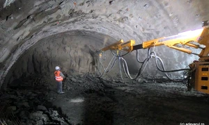 Autostrada cu tuneluri din vestul României Tunelurile de la Holdea Foto Daniel Guță ADEVĂRUL (43) jpg