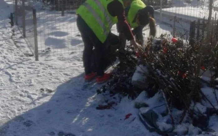 Muncă în folosul comunităţii FOTO Facebook/PMC