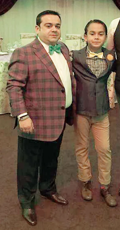Adrian Minune, alături de fiul său, AdiţăFoto: Arhiva personală
