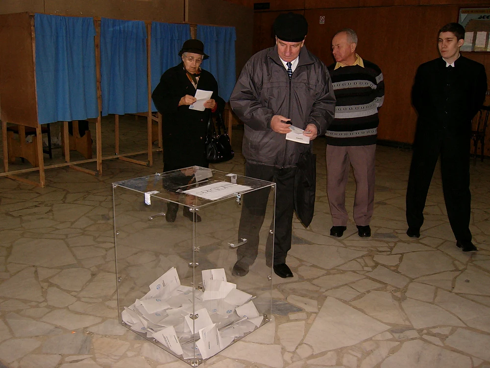 Ploieşti: Bărbatul a votat ilegal