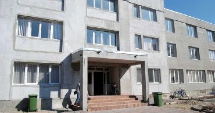 Slatina:Primăria Scorniceşti are sediu nou şi mare