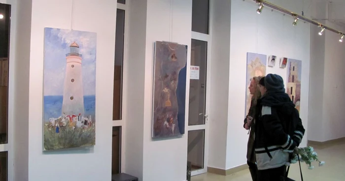 Expoziţia a stârnit interesul publicului