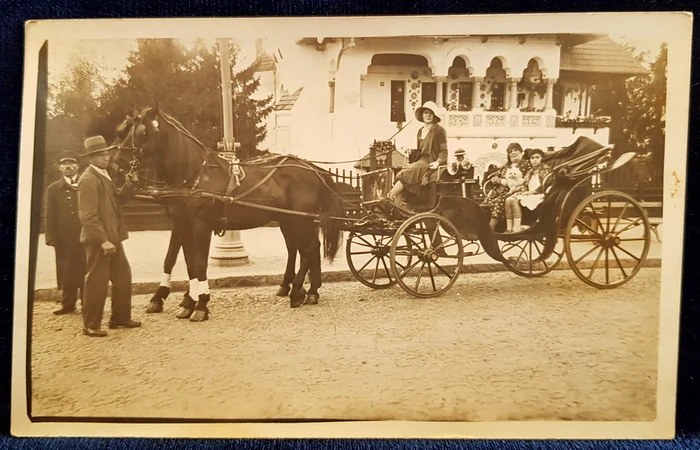 Trăsură anul 1900 (colecție personală)