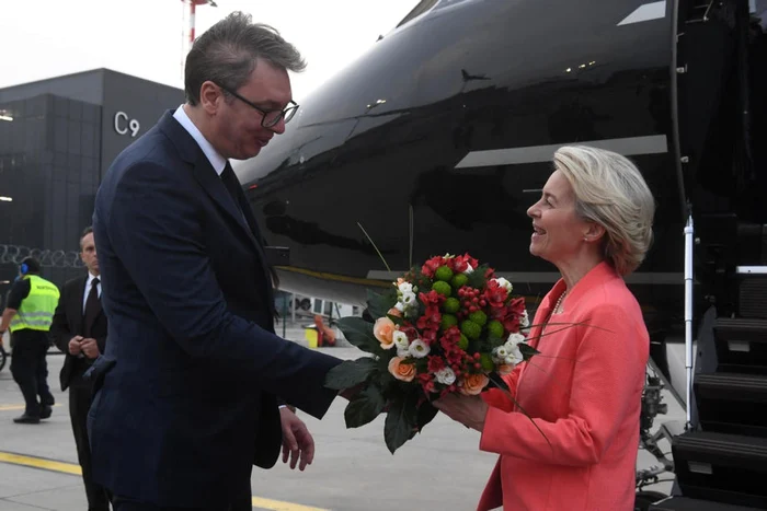 Ursula von der Leyen prmita de presedintele Aleksandr Vucici la Belgrad FOTO EPA-EFE