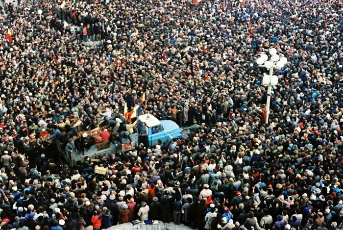 Altfel despre Revoluție jpeg