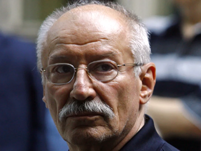 
    Victor Rebenciuc a fost agresat de către un taximetrist  