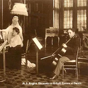 Regina Elisabeta cu Enescu si Dinicu jpeg