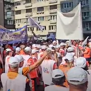 protest ambulantiei captura video FB Radio Constanta png
