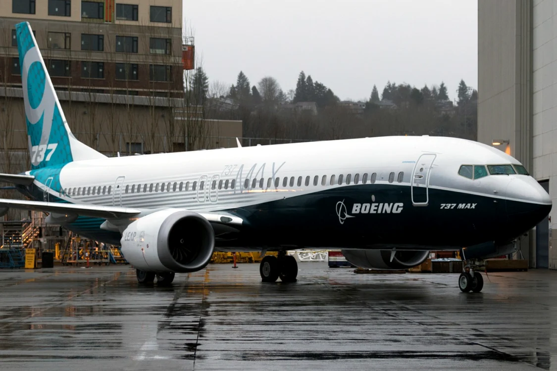 Avion Boeing 737 Max 9 la sol
