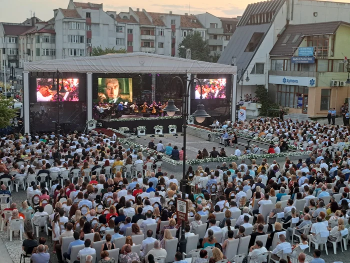 Pianistul Richard Clayderman a concertat la Botoșani FOTO Cosmin Zamfirache