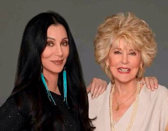 
    Cher și mama ei și-au șocat fanii cu aspectul lot tinerescFoto: Instagram  